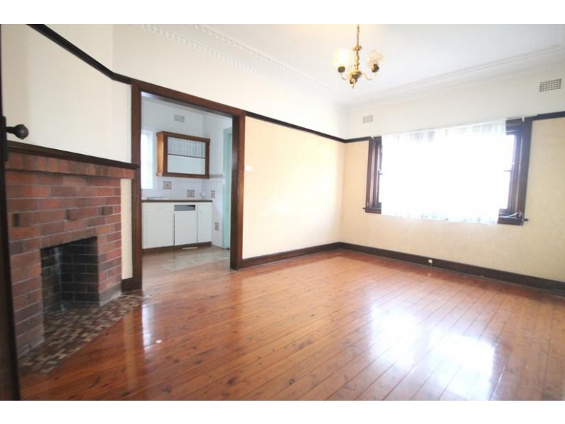 451 Blaxland Rd, Denistone East NSW 2112