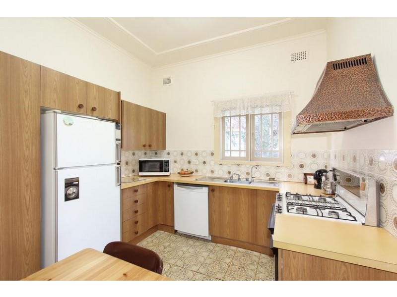 31 Tarrants Avenue, Eastwood NSW 2122