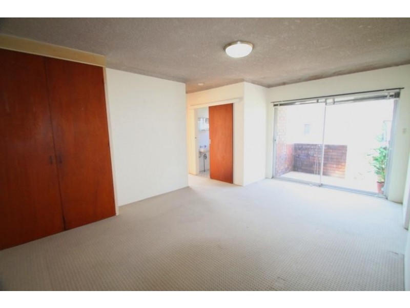 8/16 Meadow Crescent, Meadowbank NSW 2114