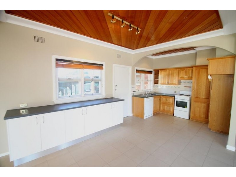 10 Whitling Ave, Castle Hill NSW 2154