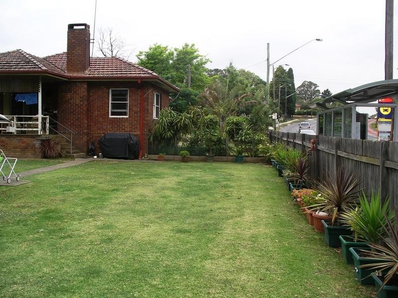 121 Darvall Rd, West Ryde NSW 2114