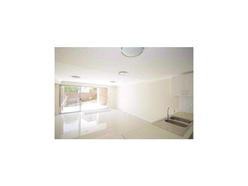 2/10 Supply St, Dundas Valley NSW 2117