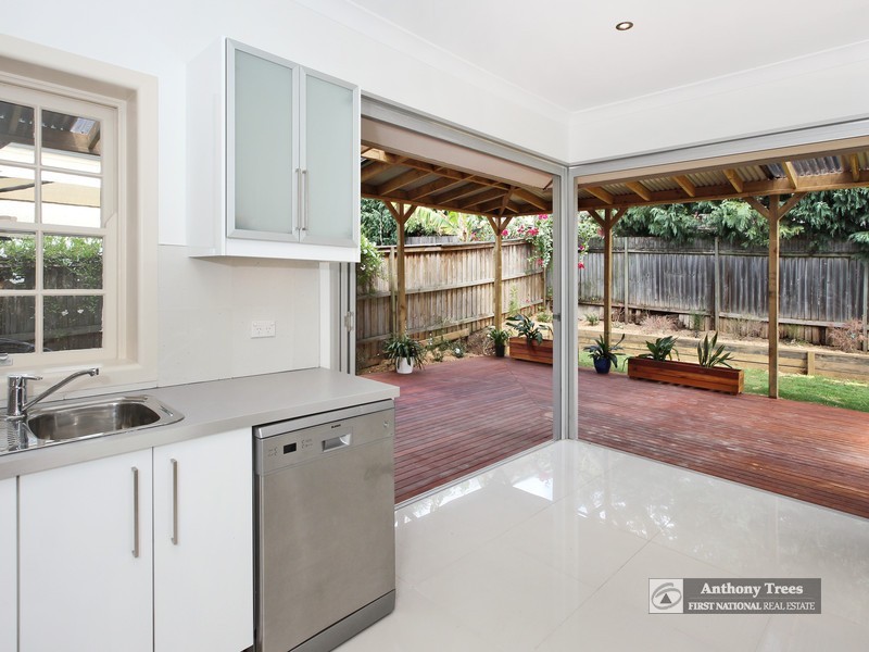 14 Tarrants Ave, Eastwood NSW 2122