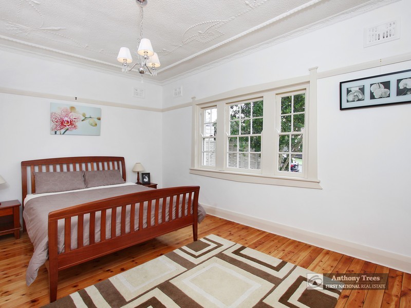 14 Tarrants Ave, Eastwood NSW 2122