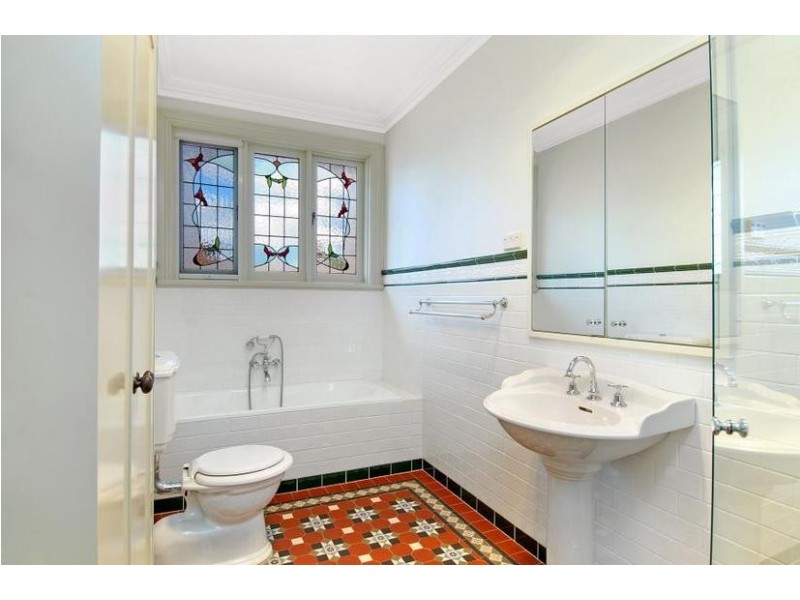 18 Clanwilliam Street, Eastwood NSW 2122