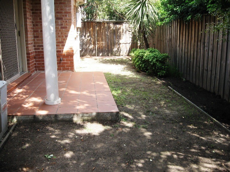 1/18-20 Terry Rd, Eastwood NSW 2122