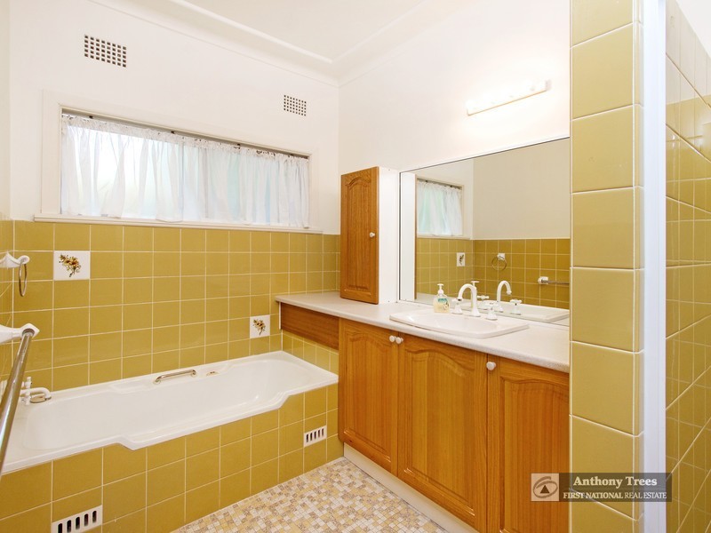 4 Jayne Street, West Ryde NSW 2114