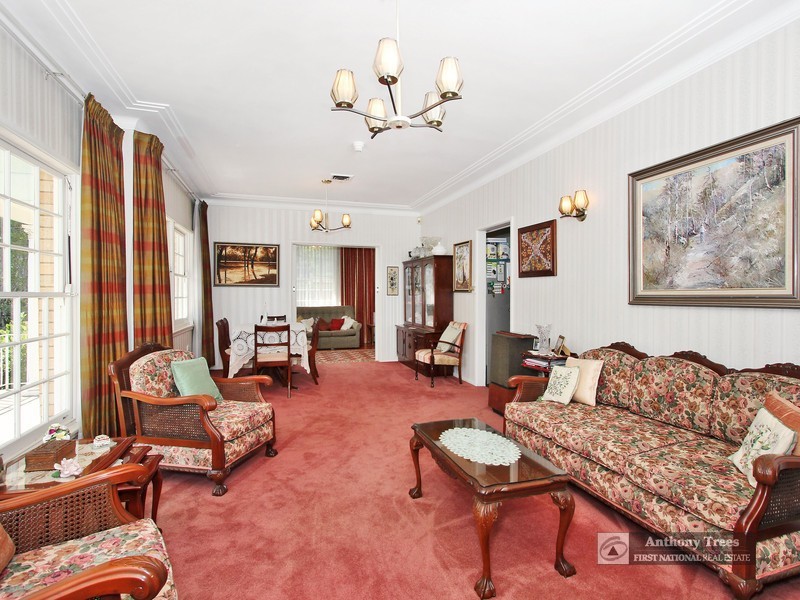 1 Kinson Crescent, Denistone NSW 2114