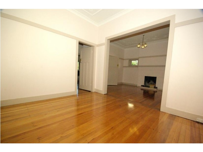 24 Railway Avenue, Eastwood NSW 2122