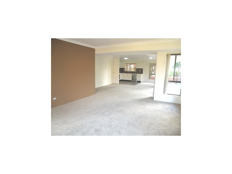 6/11 Pennant Avenue, Denistone NSW 2114