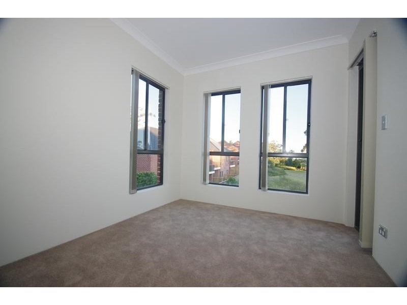 6/11 Pennant Avenue, Denistone NSW 2114