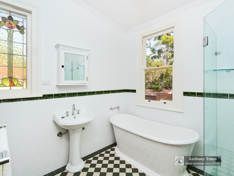 4 Auld Avenue, Eastwood NSW 2122