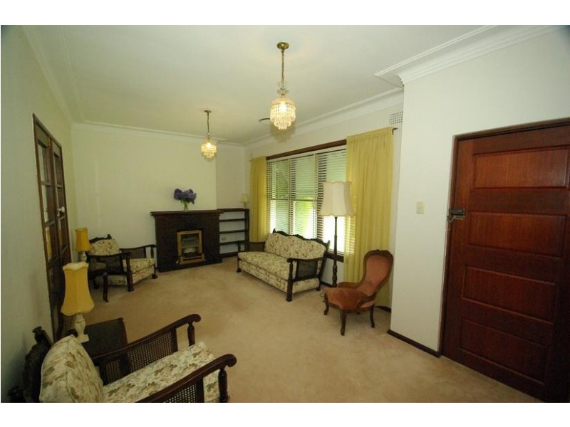 4 Salter Crescent, Denistone East NSW 2112