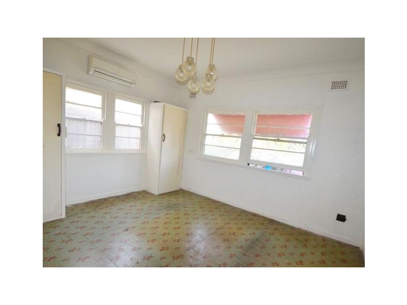 5 Johnston Rd, Eastwood NSW 2122