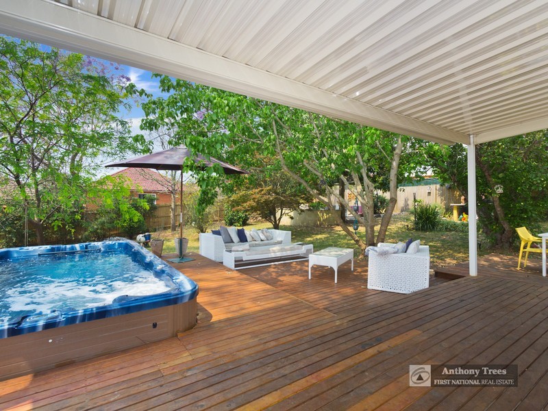 14 Darvall Rd, Eastwood NSW 2122