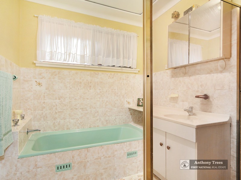 60 Winbourne Street, West Ryde NSW 2114