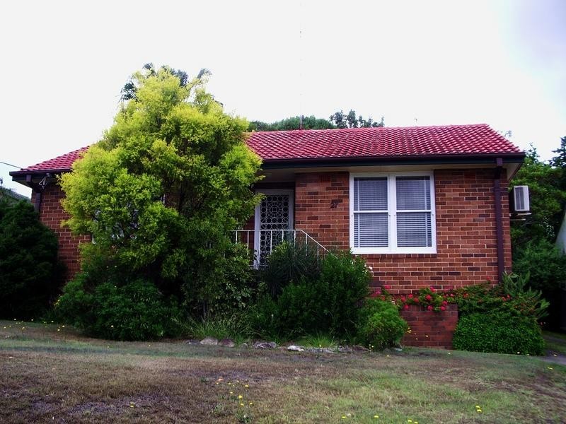 27 Hinkler Street, Ermington NSW 2115