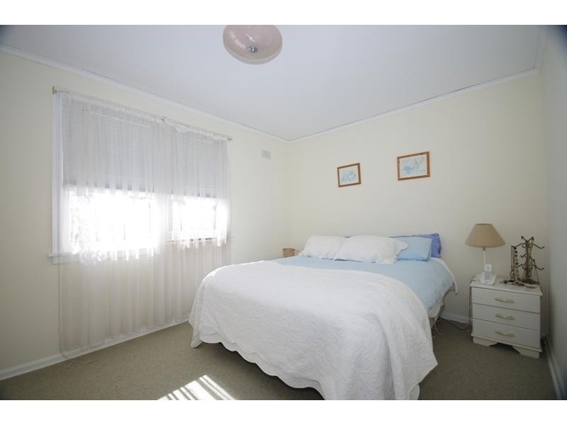 27 Hinkler St, Ermington NSW 2115