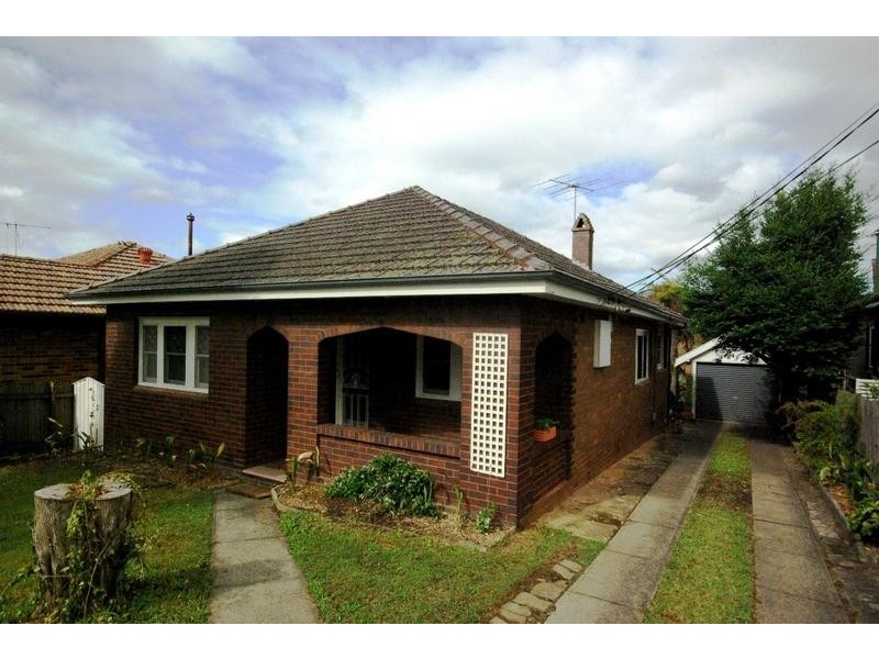 7 Hunts Avenue, Eastwood NSW 2122