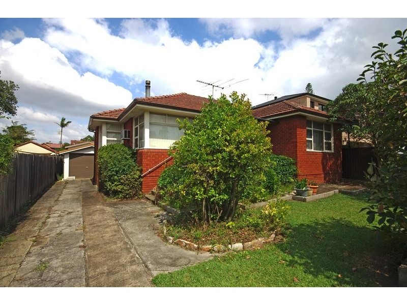 18 Ronald Avenue, Ryde NSW 2112