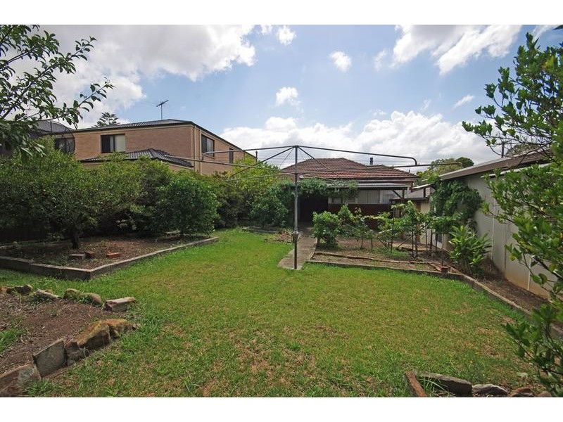 18 Ronald Avenue, Ryde NSW 2112