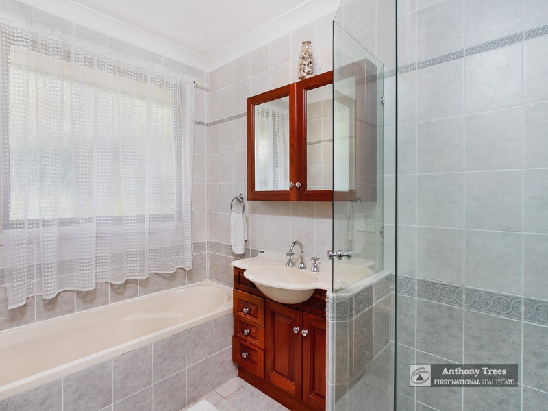 11 Sophia Cr, North Rocks NSW 2151