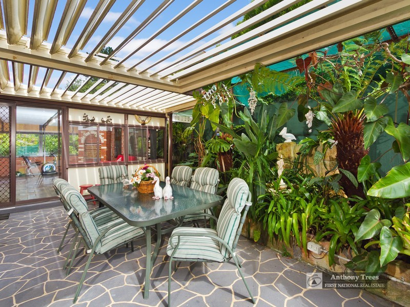 11 Sophia Cr, North Rocks NSW 2151