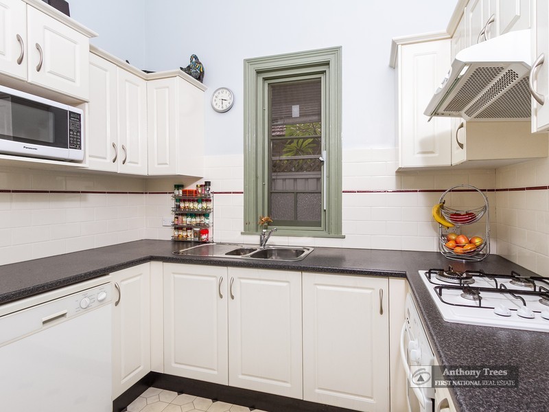 35 Tarrants Ave, Eastwood NSW 2122