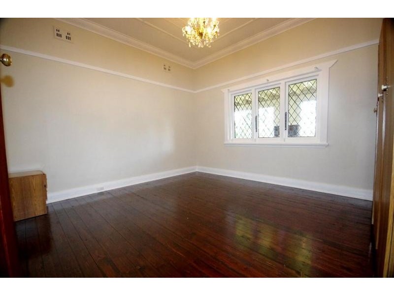 63 Pennant Avenue, Denistone NSW 2114