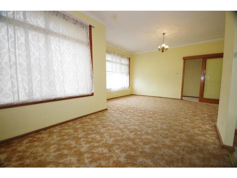 5 Maple Crescent, Ermington NSW 2115