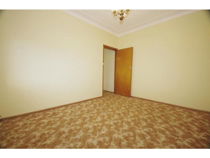 5 Maple Crescent, Ermington NSW 2115