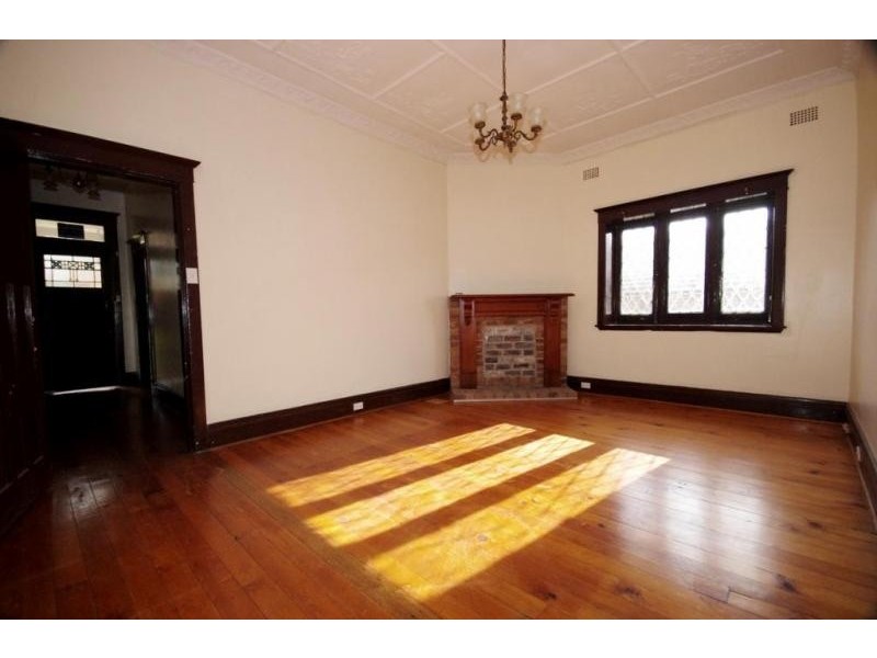 18 Wingate Avenue, Eastwood NSW 2122