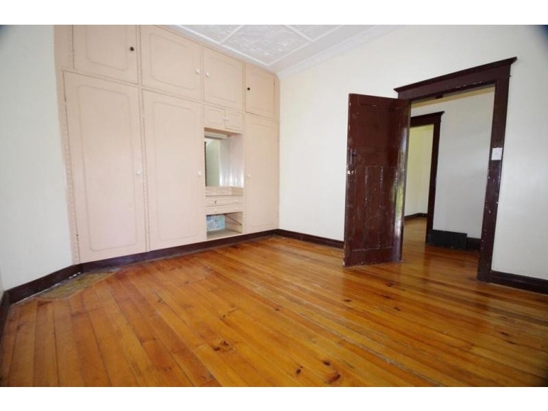 18 Wingate Avenue, Eastwood NSW 2122