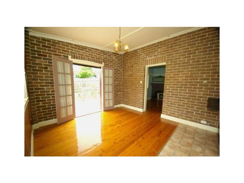 10 Russell Street, Denistone East NSW 2112