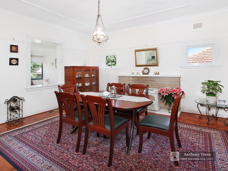 32 Grove St, Eastwood NSW 2122