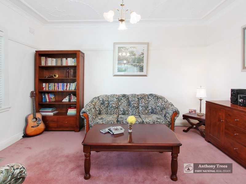 32 Grove St, Eastwood NSW 2122