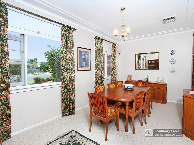 25 Gwendale Cr, Eastwood NSW 2122