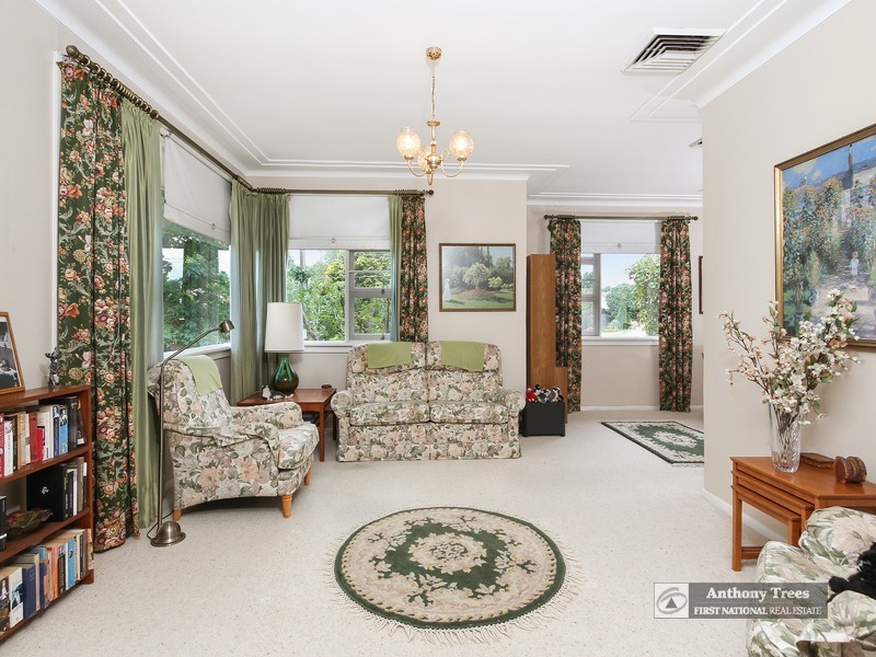 25 Gwendale Cr, Eastwood NSW 2122