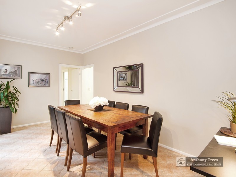 8 Gwendale Cr, Eastwood NSW 2122