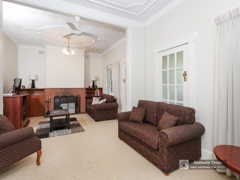 11 Auld Avenue, Eastwood NSW 2122