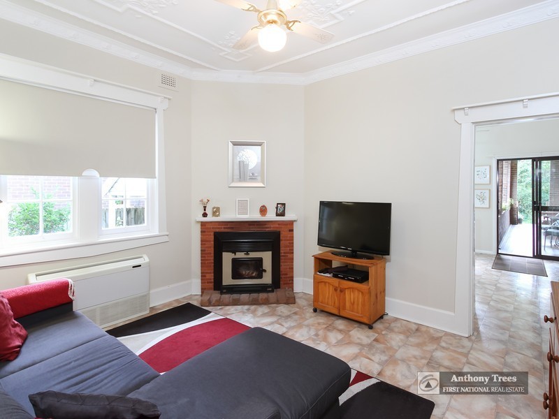 11 Auld Avenue, Eastwood NSW 2122