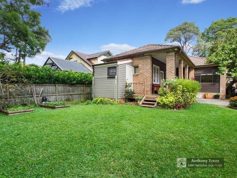 11 Auld Avenue, Eastwood NSW 2122