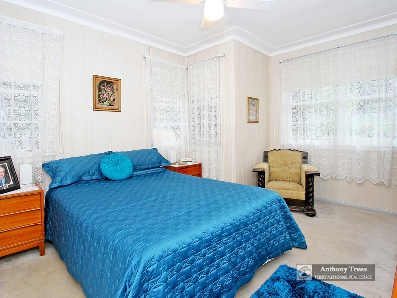 33 Kings Rd, Denistone East NSW 2112