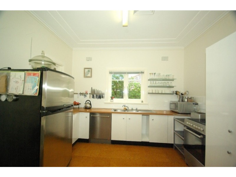 17 Kings Road, Denistone East NSW 2112