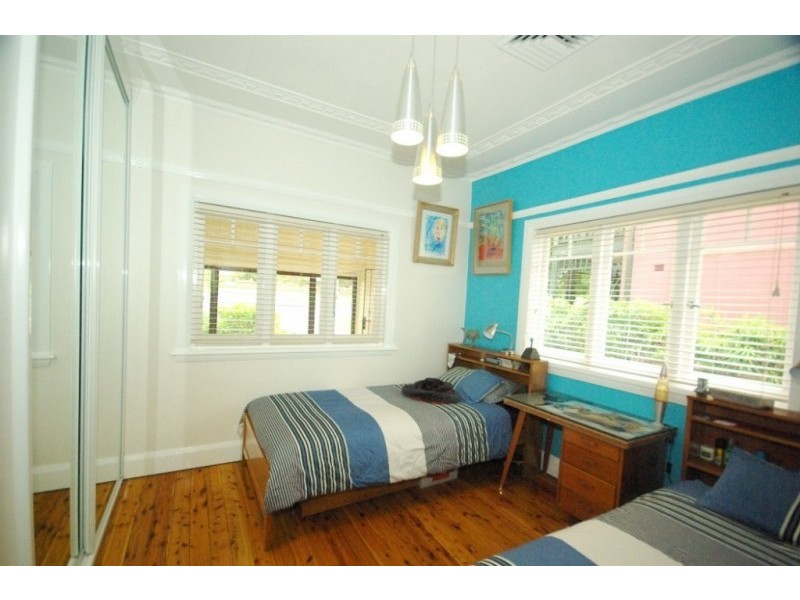 17 Kings Road, Denistone East NSW 2112