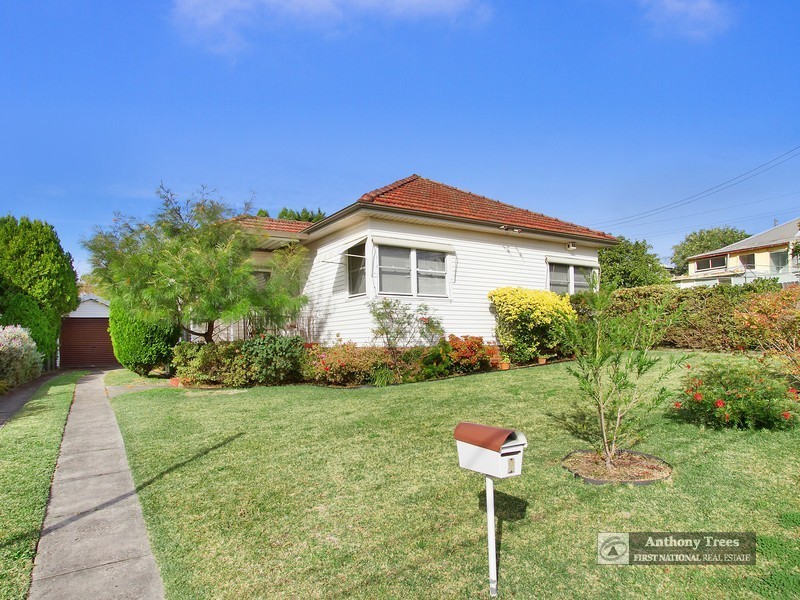 2 Grove St, Eastwood NSW 2122