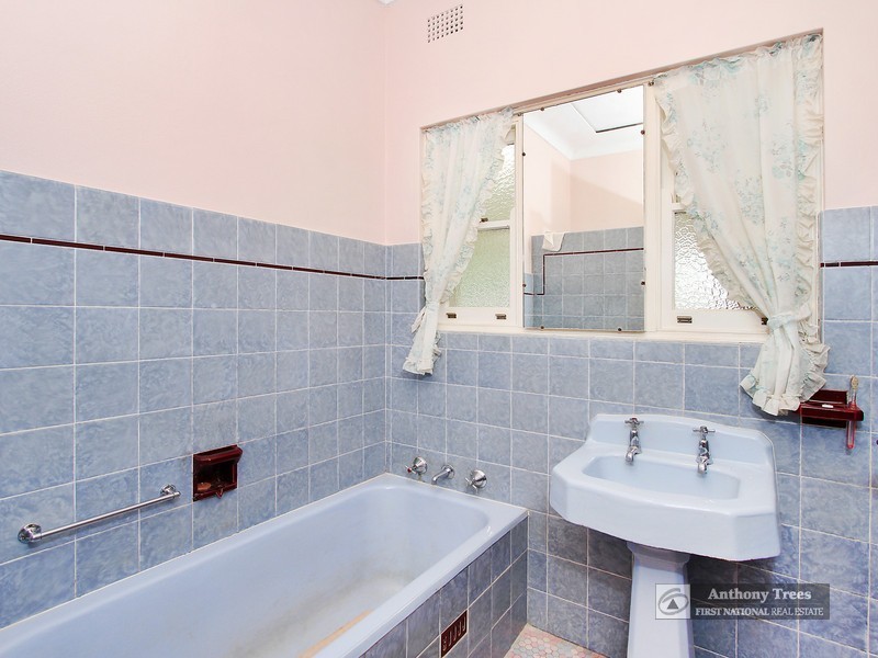 19 Norma Ave, Eastwood NSW 2122