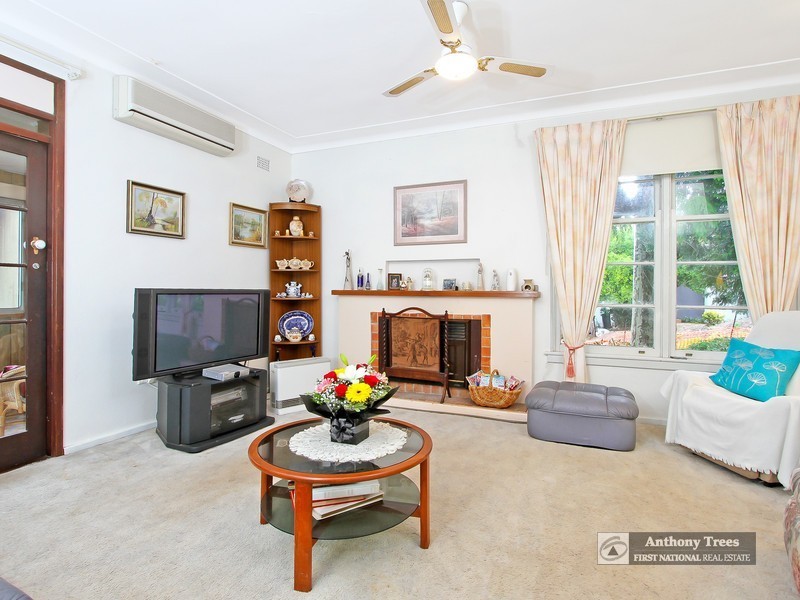 33 Kings Road, Denistone East NSW 2112