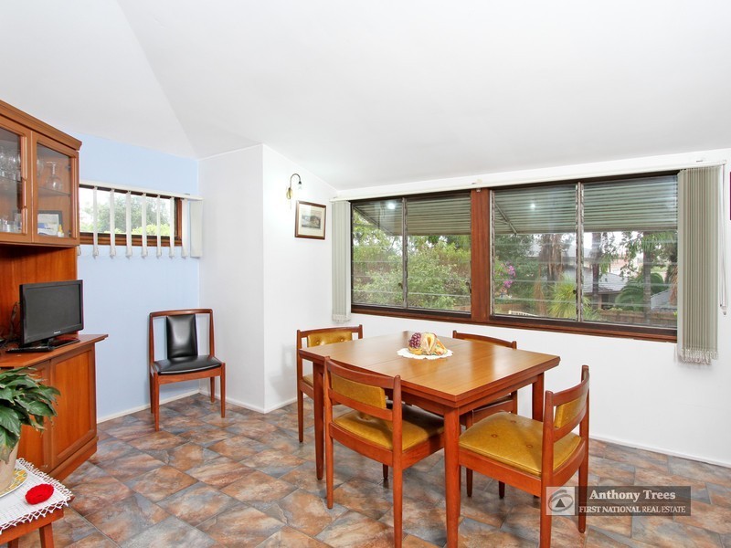 33 Kings Road, Denistone East NSW 2112