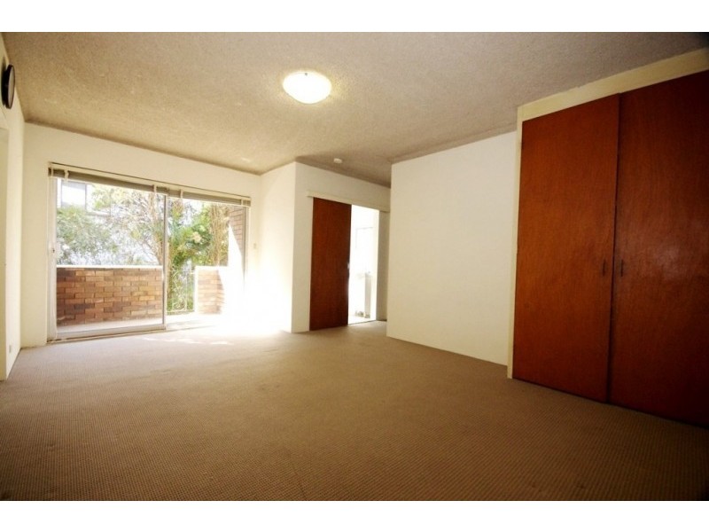 1/16 Meadow Crescent, Meadowbank NSW 2114